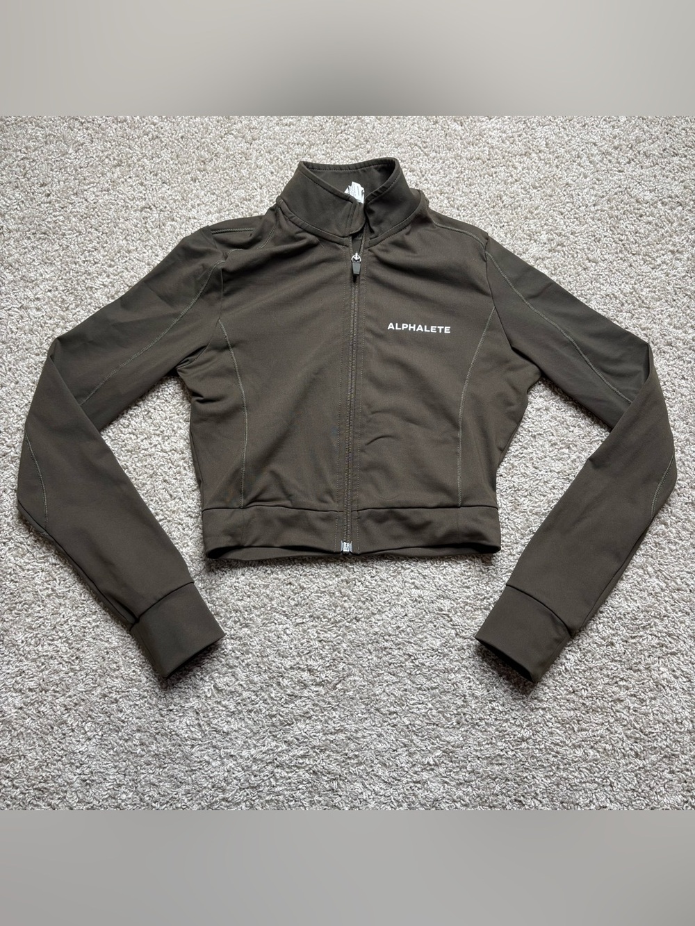 Alphalete Cropped Zip Up Jacket